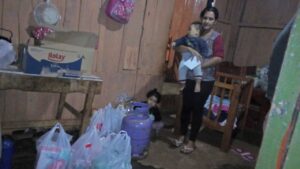Oberá solidaria: Entregamos donaciones a vecina de Villa Blanquita