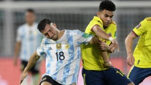 Argentina le ganó a Colombia y estiró su invicto