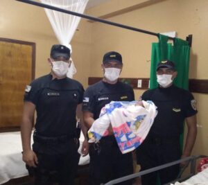 Gobernador Roca: Policías «parteros» le dieron la bienvenida a Nahiara