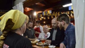 El Chef Germán Martitegui visita las cocinas de las colectividades