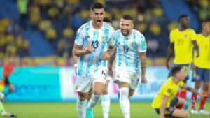 Argentina defiende su invicto ante una urgida Colombia
