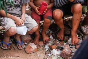 La pobreza llegó al 37,3% a fines de 2021 en Argentina