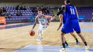 En un final cerrado, Oberá festejó frente a Riachuelo