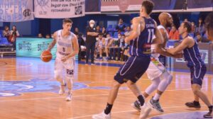 Regatas controló a OTC sin demasiado esfuerzo