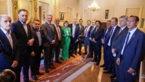 Se lanzó la Liga de Gobernadores, con eje en la reforma de la Corte y la puja con CABA