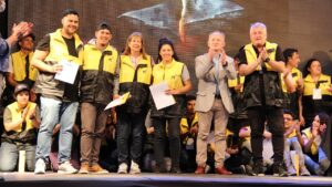 Estudiantes de la FAyD recibieron una Mención Especial en la Bienal de Escultura del Chaco