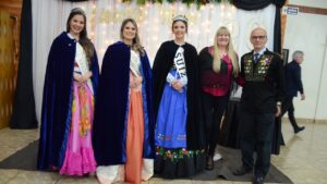 Las últimas presentaciones de Reinas fueron de Suiza y Japón