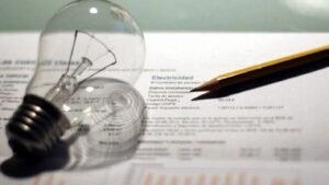 Servicios de luz y gas: desde este lunes comienzan a regir los nuevos cuadros tarifarios