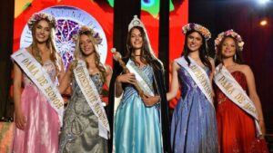 Después de once años una misionera es Reina Nacional de los Estudiantes