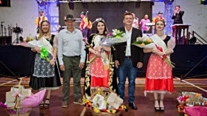 Luana Closs es la Reina de la 46° Fiesta Provincial de la Cerveza