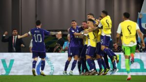 Argentina ganó, gustó y se clasificó primera