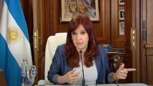 Cristina dijo que no será «candidata a nada» en 2023 y que la condenó la «mafia judicial»