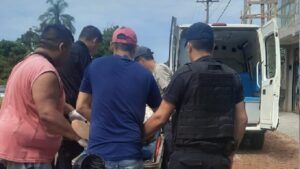 Los Helechos: murió al caer de un segundo piso