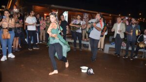 Cuando la lluvia no puede apagar la cultura