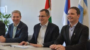 Firma de convenio de colaboración mutua entre Oberá y Santa Rosa, Brasil