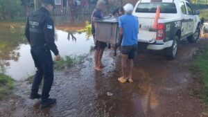 Panambí: Varias familias evacuadas por la crecida constante del Río Uruguay