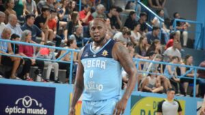 Charles Mitchell no seguirá en el OTC