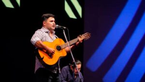 Obereño finalista del circuito Espectáculos Callejeros en Cosquín