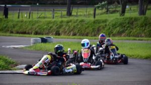 El karting le dio calor al frío domingo obereño