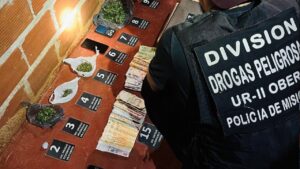 Operación «ternura»: Cayó narcodelivery que escondía droga en un oso de peluche