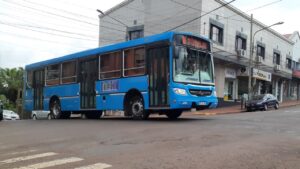 El transporte urbano regulariza sus horarios y recorridos