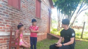 Resguardaron a dos menores que estaban solos en su casa