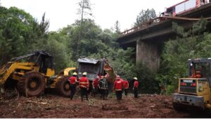 Más de 150 personas trabajaron en el rescate de las víctimas en Campo Viera