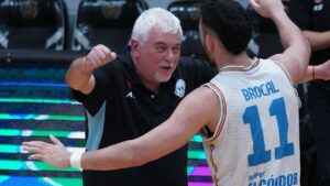 Demti: «poder ser un buen equipo de playoff es lo más importante».