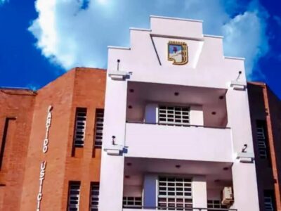 «Cumplimos la palabra y el objetivo de normalizar el partido»