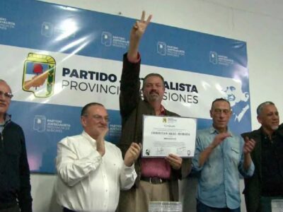 «El que gana conduce y el que pierde acompaña»