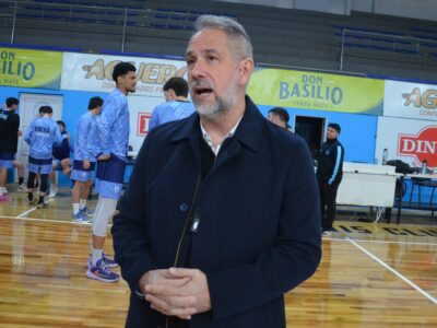 Oberá Tenis Club puso primera con la mira en la doble competencia