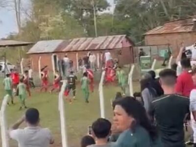 Violencia en el Fútbol: pelea entre jugadores obligó a suspender un partido en Campo Viera