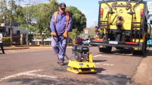 Oberá suma una nueva maquinaria para agilizar los trabajos de bacheo en la ciudad