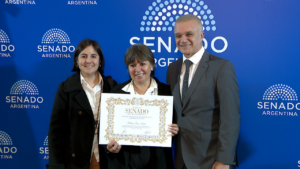 Merecido reconocimiento del Senado a María Satur por su trayectoria y el impulso de Valle Encantado
